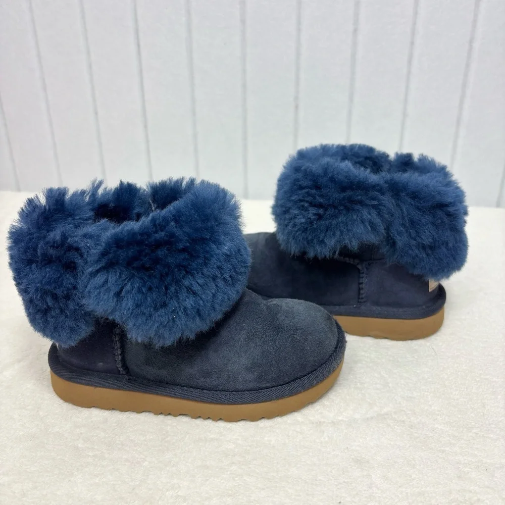 UGG cozy blue